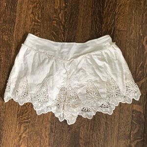 American Eagle White Lace Shorts